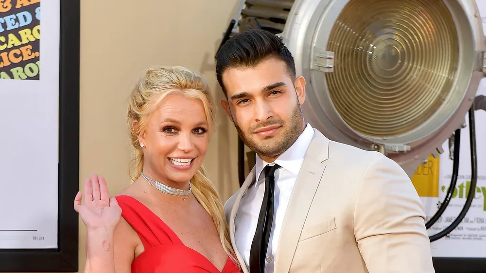 britney-spears-sam-asghari_98
