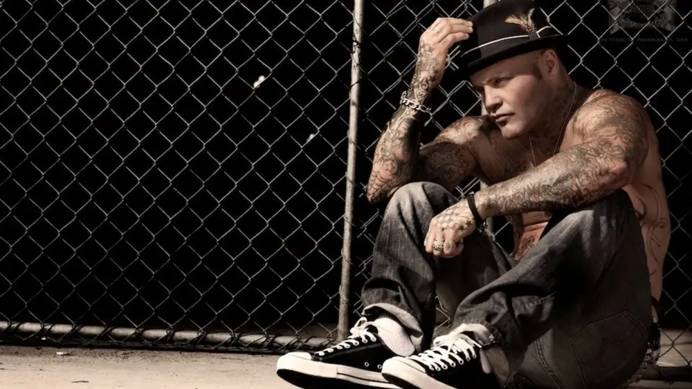 muerte-shifty-shellshock-seth-binzer-crazy-town