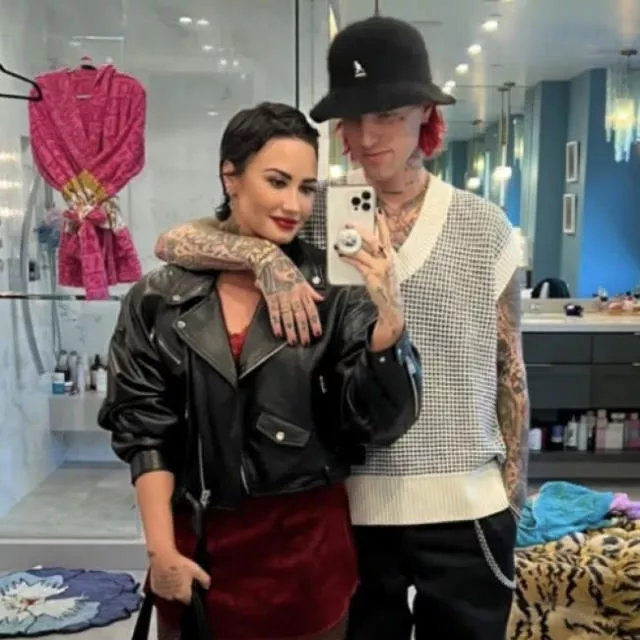 rs_1200x1200-220818120326-1200-Harry-Styles-Olivia-Wilde-LT-81822-SPL5333292_007